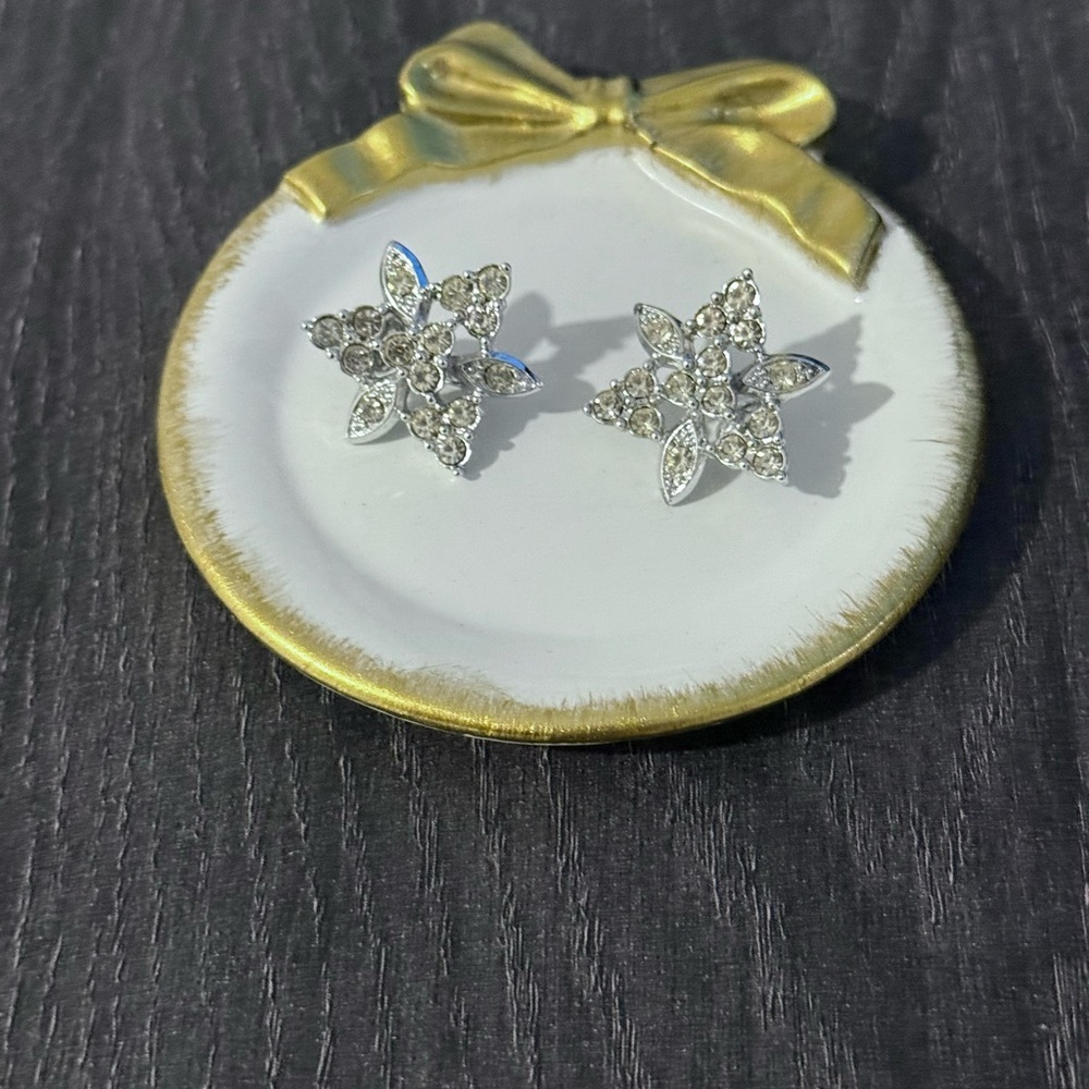 Sarah Coventry Silver Tone Clip Ons